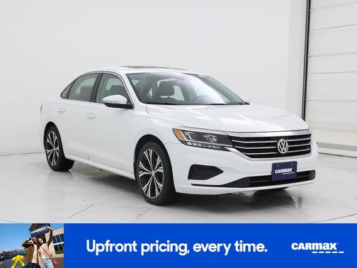 White 2022 Volkswagen Passat SE