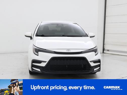 White 2024 Toyota Corolla SE