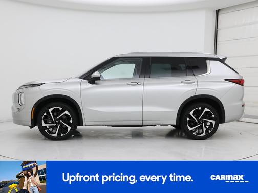 Silver 2023 Mitsubishi Outlander SEL