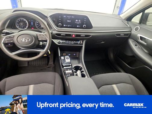 2023 Hyundai SONATA SE