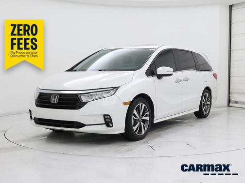 White 2022 Honda Odyssey Touring