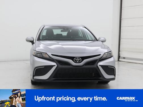 Silver 2023 Toyota Camry SE