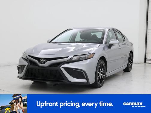 Silver 2023 Toyota Camry SE