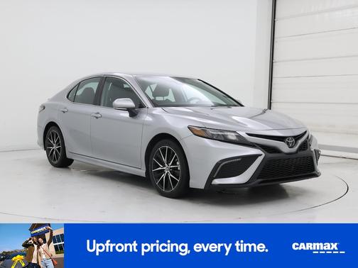 Silver 2023 Toyota Camry SE