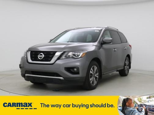 2017 Nissan Pathfinder SV