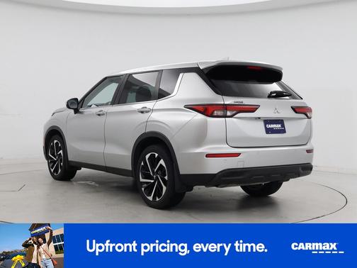 2022 Mitsubishi Outlander ES