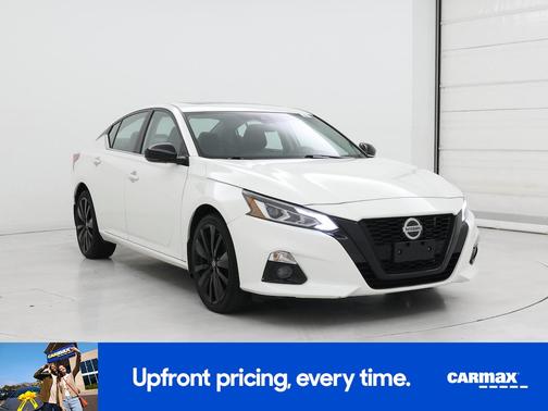 2022 Nissan Altima SR