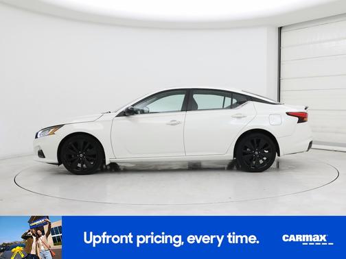 2022 Nissan Altima SR