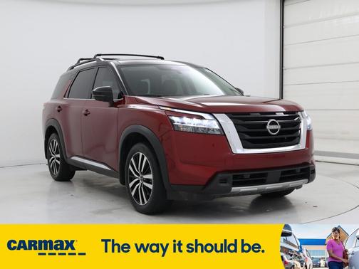 2023 Nissan Pathfinder Platinum
