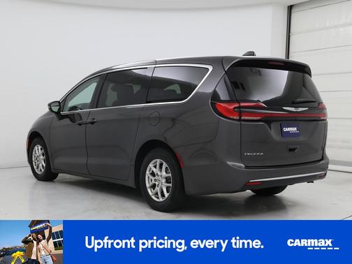 Gray 2023 Chrysler Pacifica Touring L