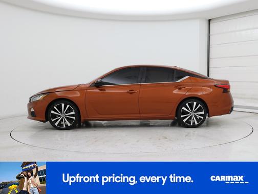 2022 Nissan Altima SR
