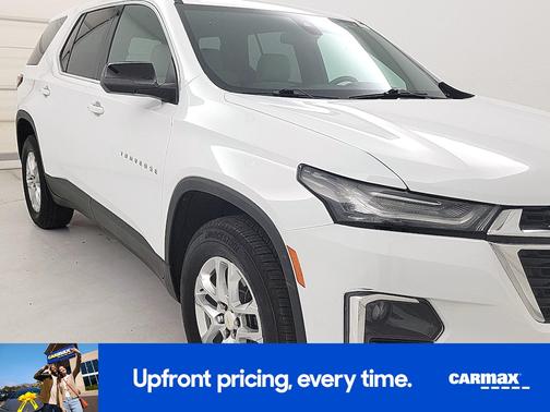 White 2022 Chevrolet Traverse LS