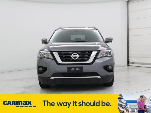 2020 Nissan Pathfinder SL