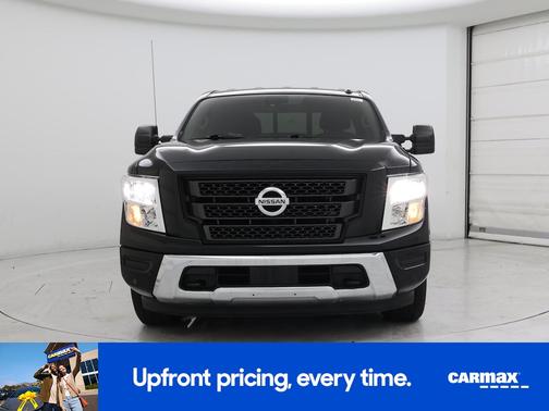 2021 Nissan Titan SV