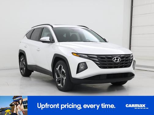 White 2023 Hyundai TUCSON SEL