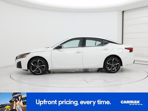 2023 Nissan Altima SR