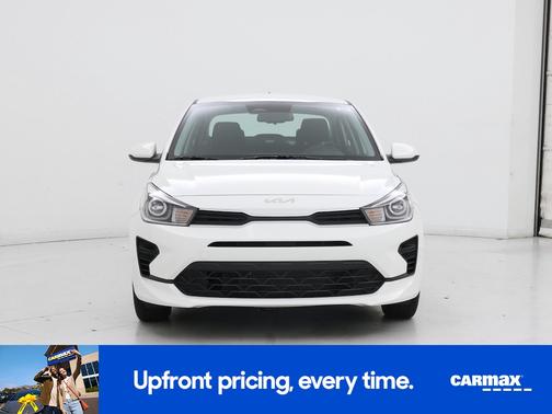 White 2023 Kia Rio LX