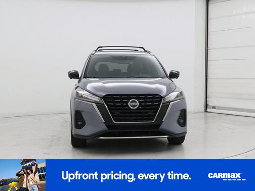 2021 Nissan Kicks SR