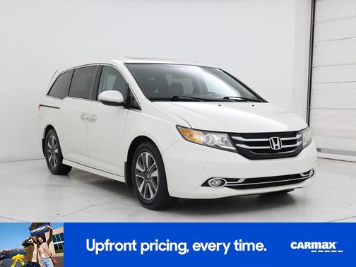 White 2015 Honda Odyssey Touring Elite