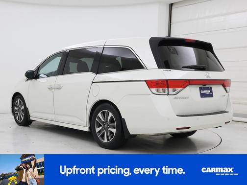 White 2015 Honda Odyssey Touring Elite