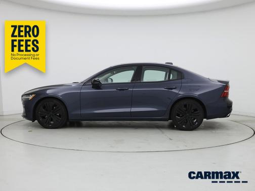 Blue 2022 Volvo S60 B5 Momentum