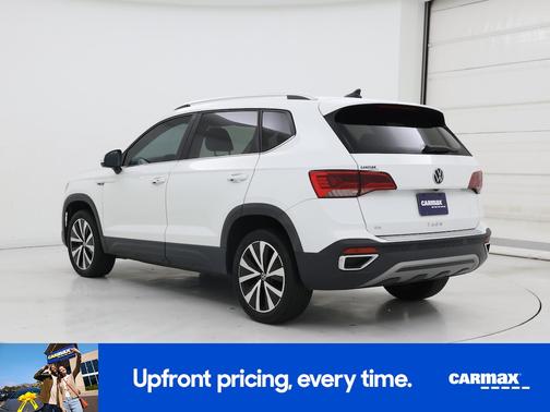 White 2022 Volkswagen Taos SE