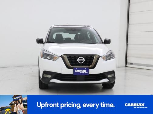 White 2020 Nissan Kicks SR