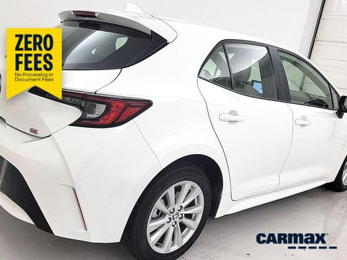 White 2025 Toyota Corolla Hatchback SE