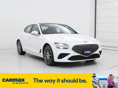 2022 Genesis G70 2.0T