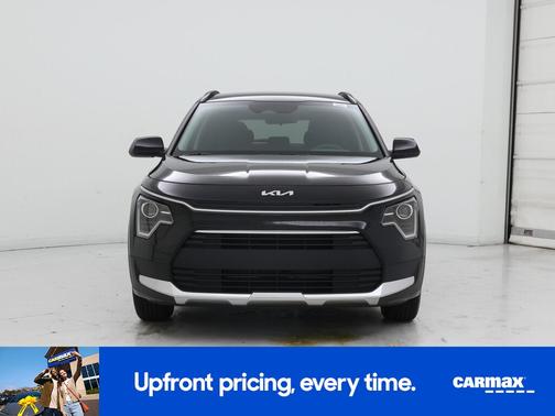 Black 2024 Kia Niro LX
