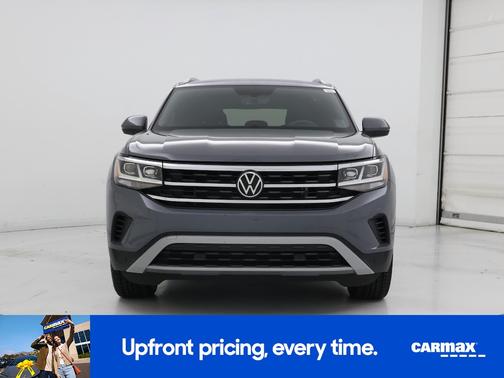 Gray 2021 Volkswagen Atlas Cross Sport SE w/Tech