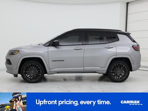 Silver 2022 Jeep Compass Trailhawk