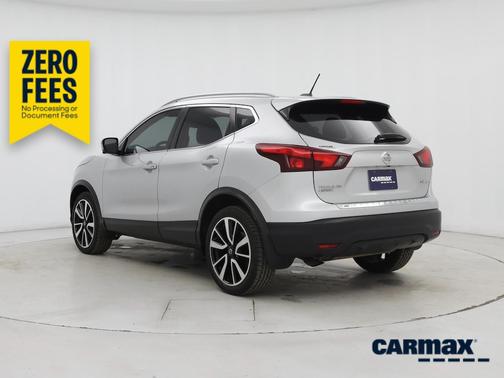 Silver 2017 Nissan Rogue Sport SL