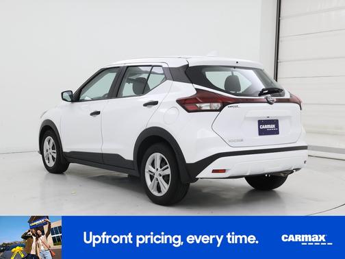 White 2024 Nissan Kicks S