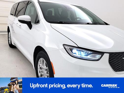 2023 Chrysler Pacifica Touring