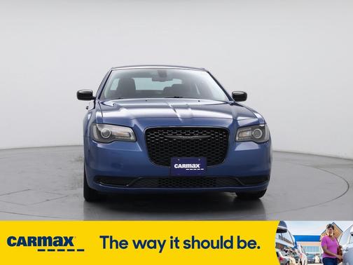 2021 Chrysler 300 Touring