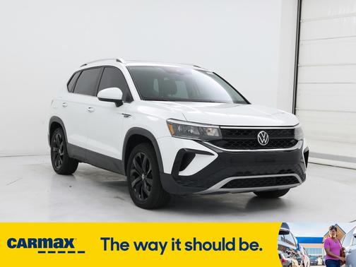 2022 Volkswagen Taos SE