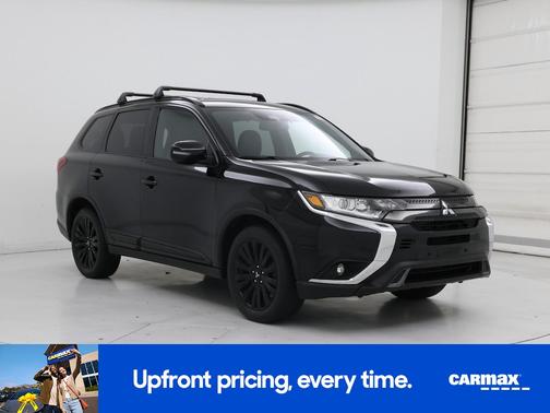 Black 2020 Mitsubishi Outlander LE