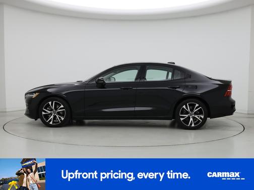 Black 2024 Volvo S60 B5 Plus Dark Theme