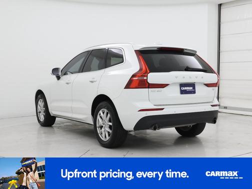 2021 Volvo XC60 T5 Momentum