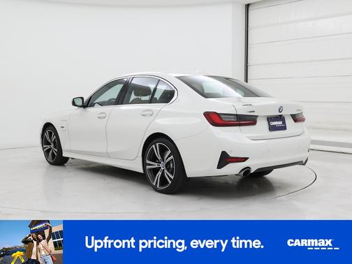 2022 BMW 330e xDrive30e