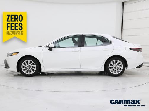 White 2023 Toyota Camry LE