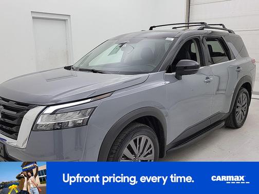 2024 Nissan Pathfinder SL