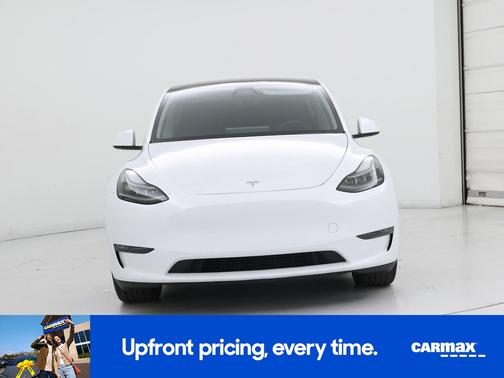 White 2024 Tesla Model Y Long Range