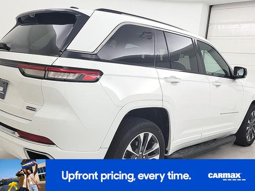 White 2023 Jeep Grand Cherokee Overland