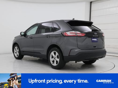 Gray 2023 Ford Edge SE