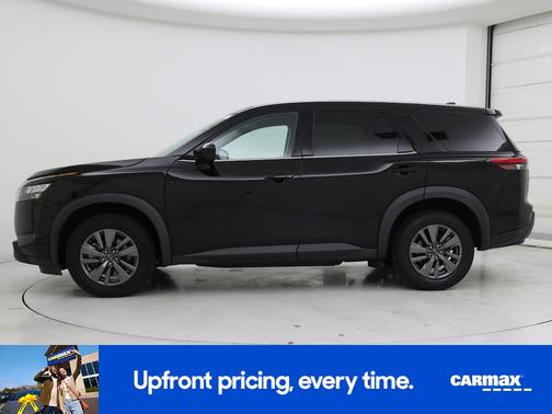 2023 Nissan Pathfinder S