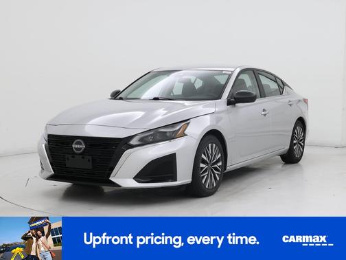 Silver 2024 Nissan Altima SV