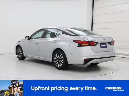 Silver 2024 Nissan Altima SV