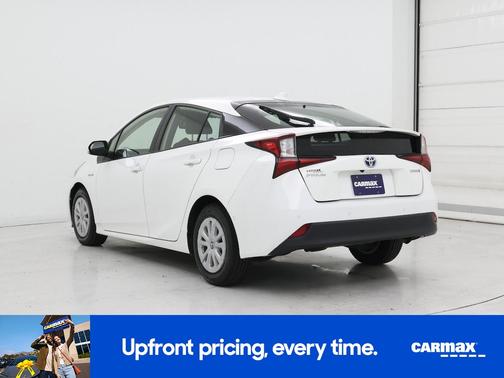 2022 Toyota Prius LE